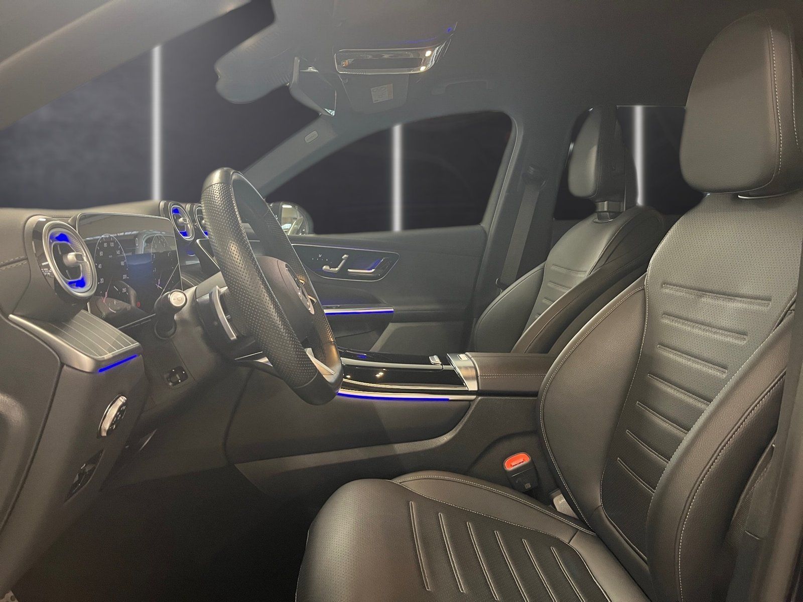 Fahrzeugabbildung Mercedes-Benz GLC 200 4M AMG*AHK*360°*Distronic*Night*LED*Memo