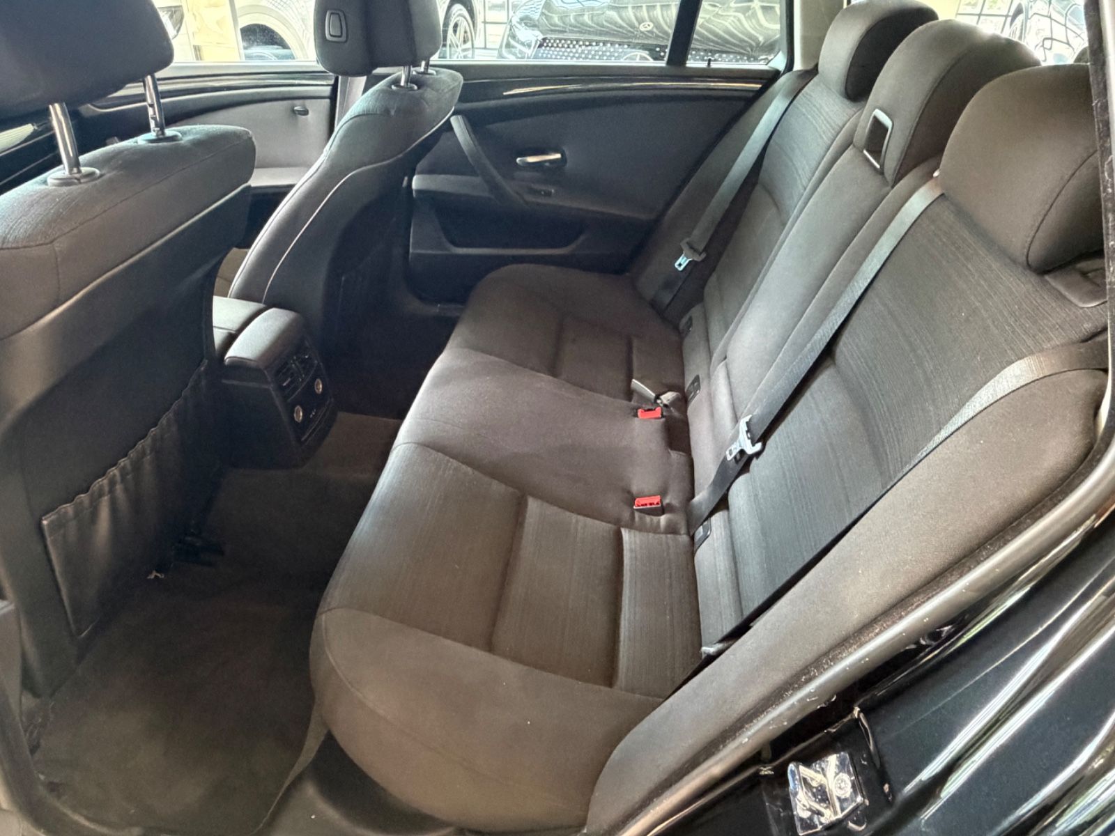 Fahrzeugabbildung BMW 520 5 Touring 520 d