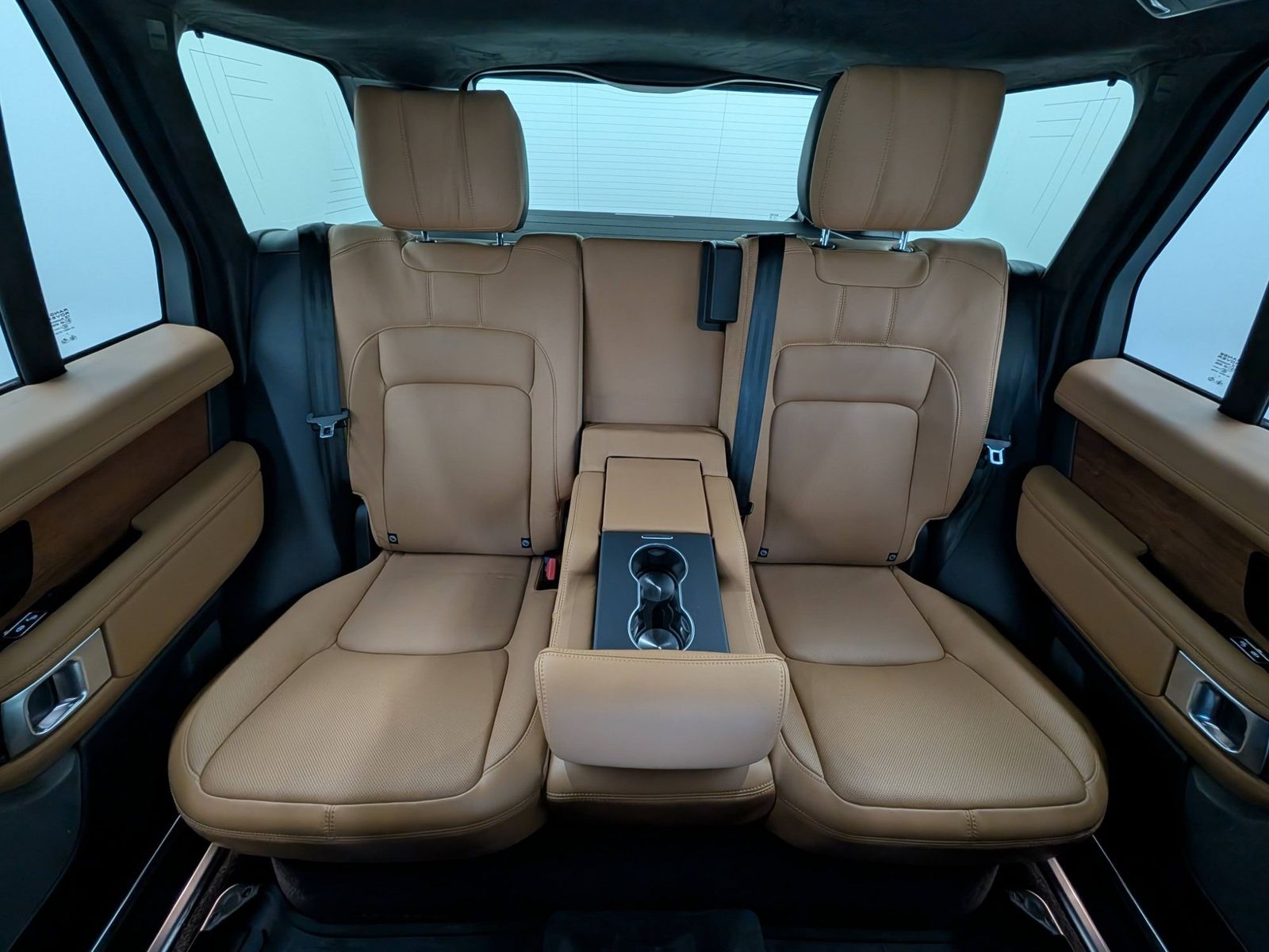LAND ROVER Range Rover 4.4 SDV8 Autobiography Pano LED – Bild 17
