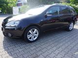 Volkswagen Golf Variant Match /DSG/KLIMA/EURO5/NAVI/SCHECKH - Volkswagen Golf: Eu