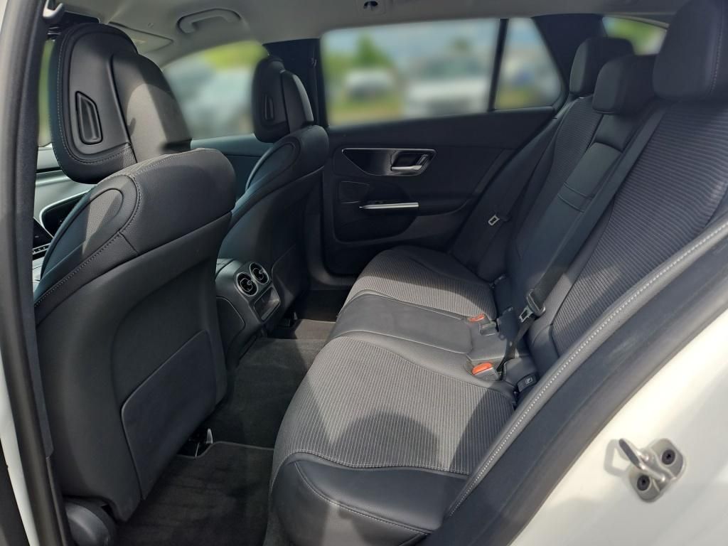Fahrzeugabbildung Mercedes-Benz C 180 T Avantg.Adv. AHK Winterpaket Kamera LED