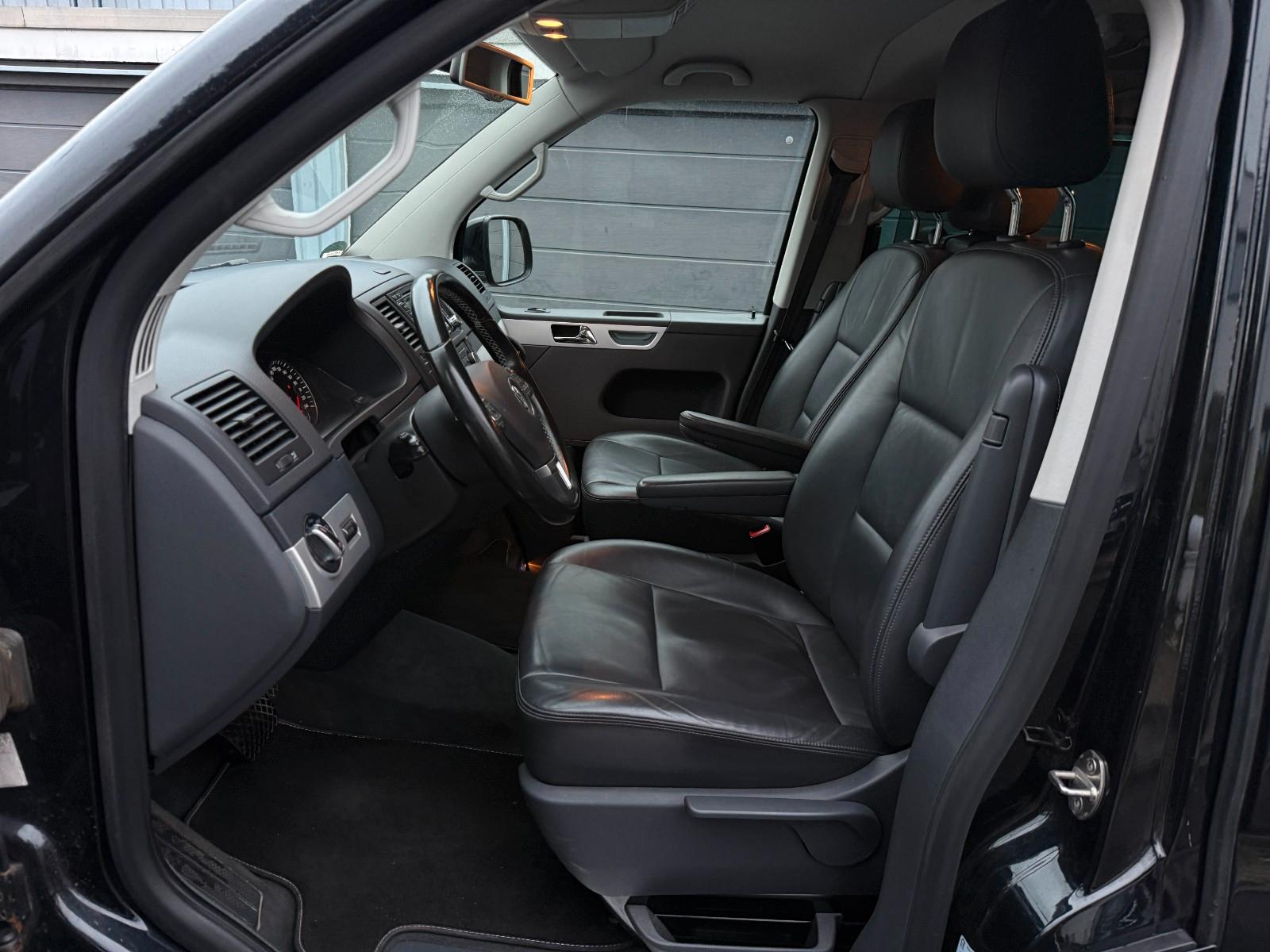 VOLKSWAGEN T5 MULTIVAN 2.0 TDI 180ch 4MOTION - CUIR NAPPA - 7 PLACES - CAMÉRA - GPS - ATTELAGE