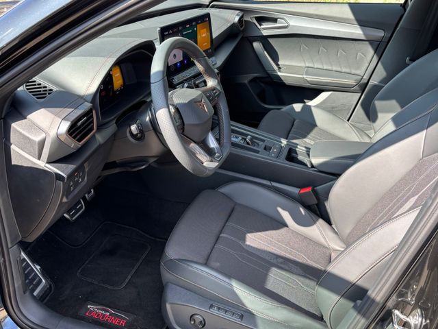 Formentor VZ 1.4l e-Hybrid *Pano/AHK/19"Copper*