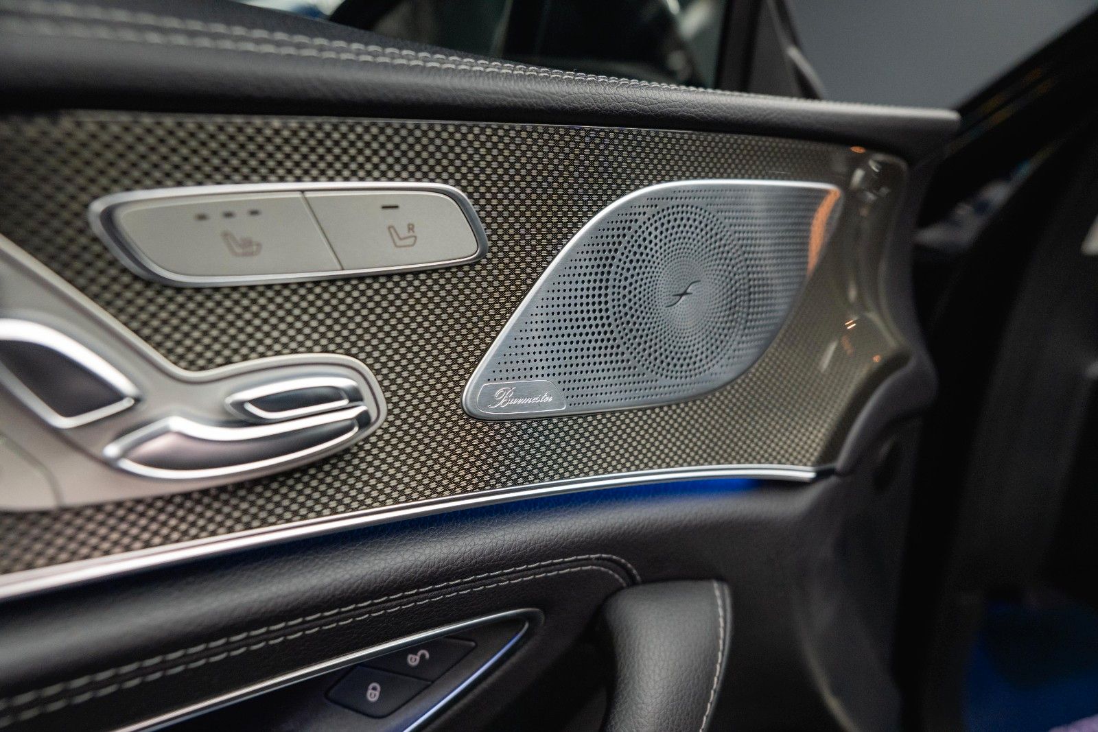 Fahrzeugabbildung Mercedes-Benz CLS 400d 4Matic AMG Night-Paket *Burmester*ACC*
