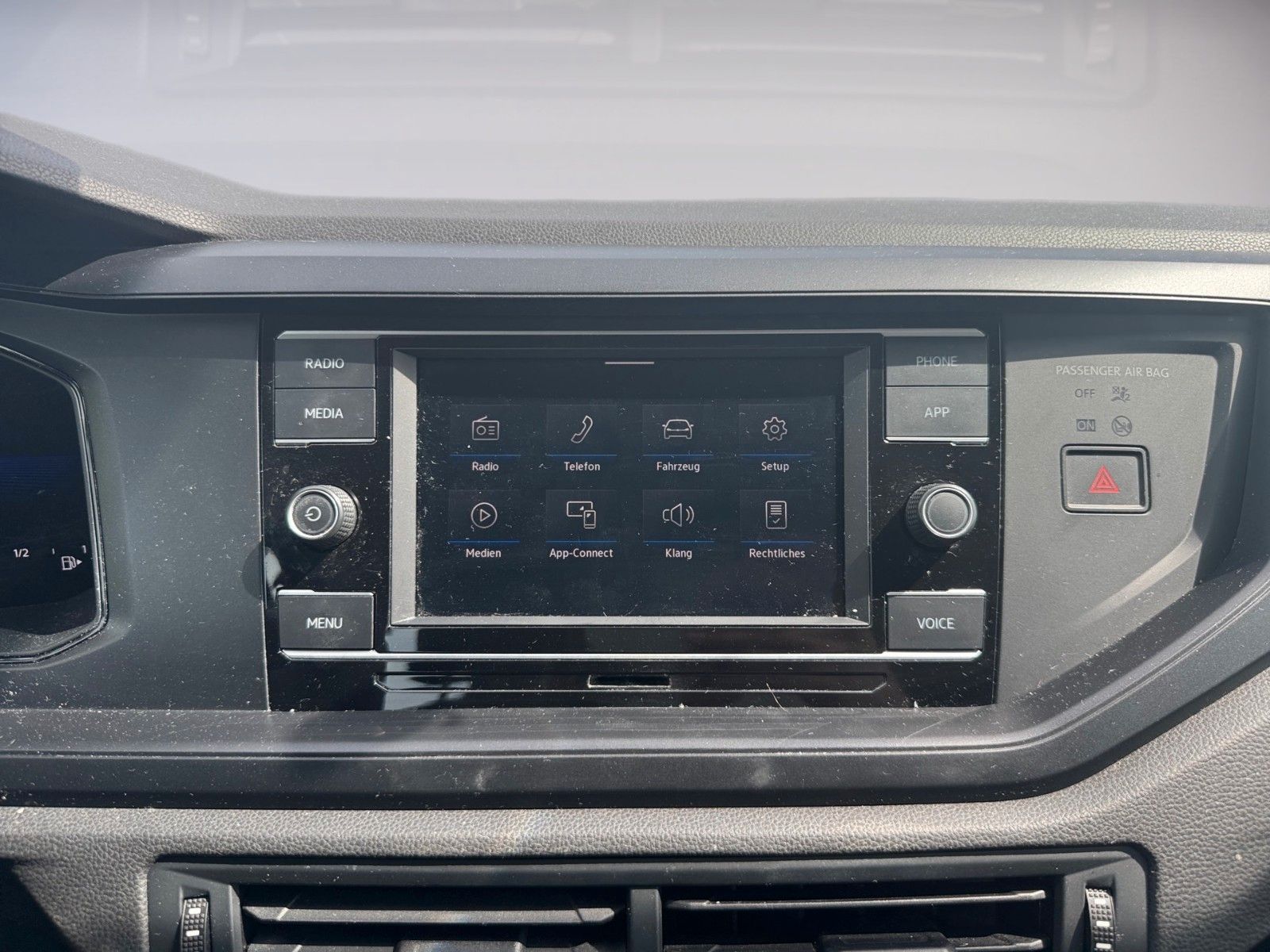 Fahrzeugabbildung Volkswagen Polo VI 1.0 MPI