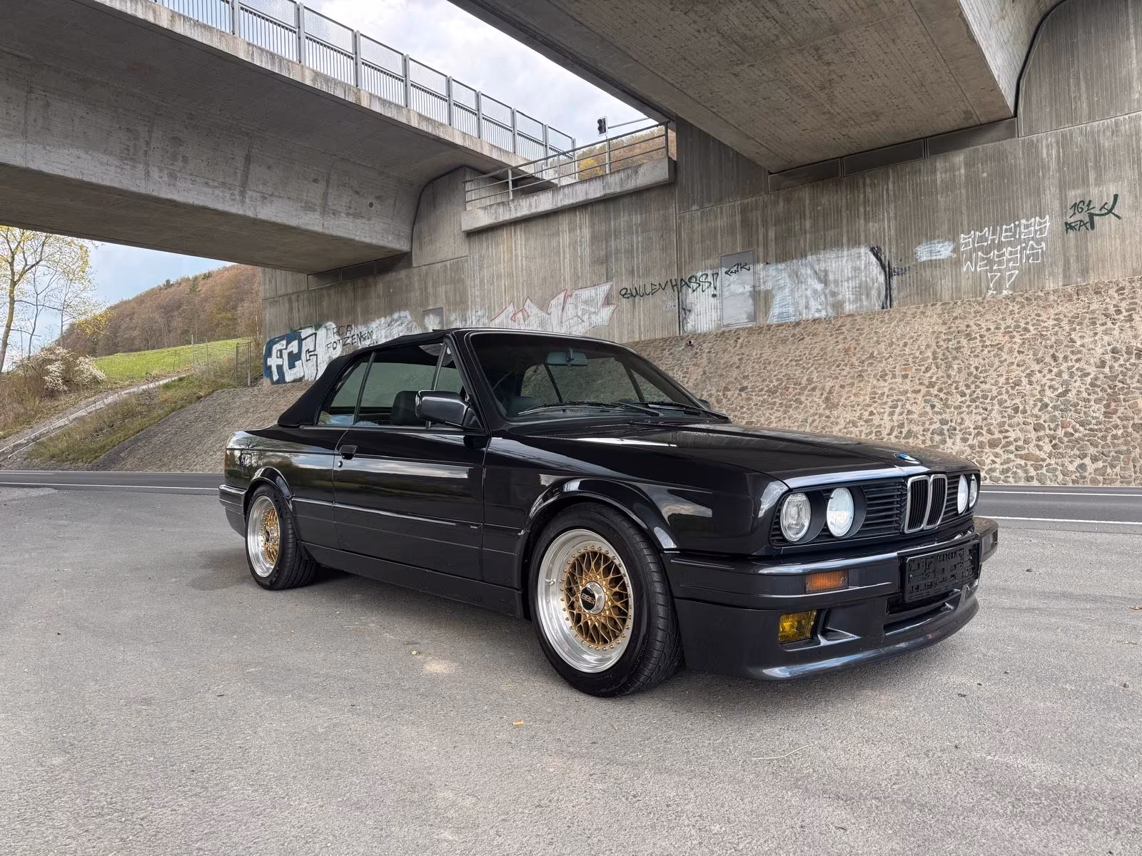 BMW E30 325i Cabrio M-Paket mit Matthes Umbau