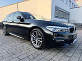 BMW 530 i xDrive M Sport|VIRTUAL|HuD|PANO|DAB|SHADOW - BMW: Taxi