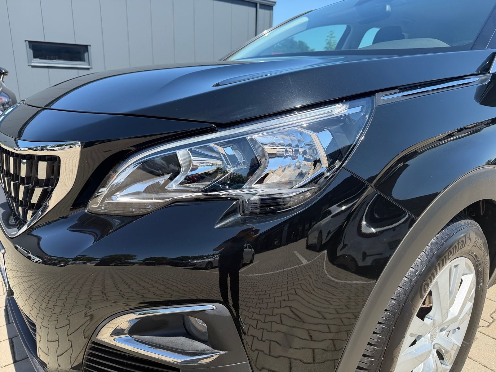 Fahrzeugabbildung Peugeot 3008 1.2 PureTech 130 Active