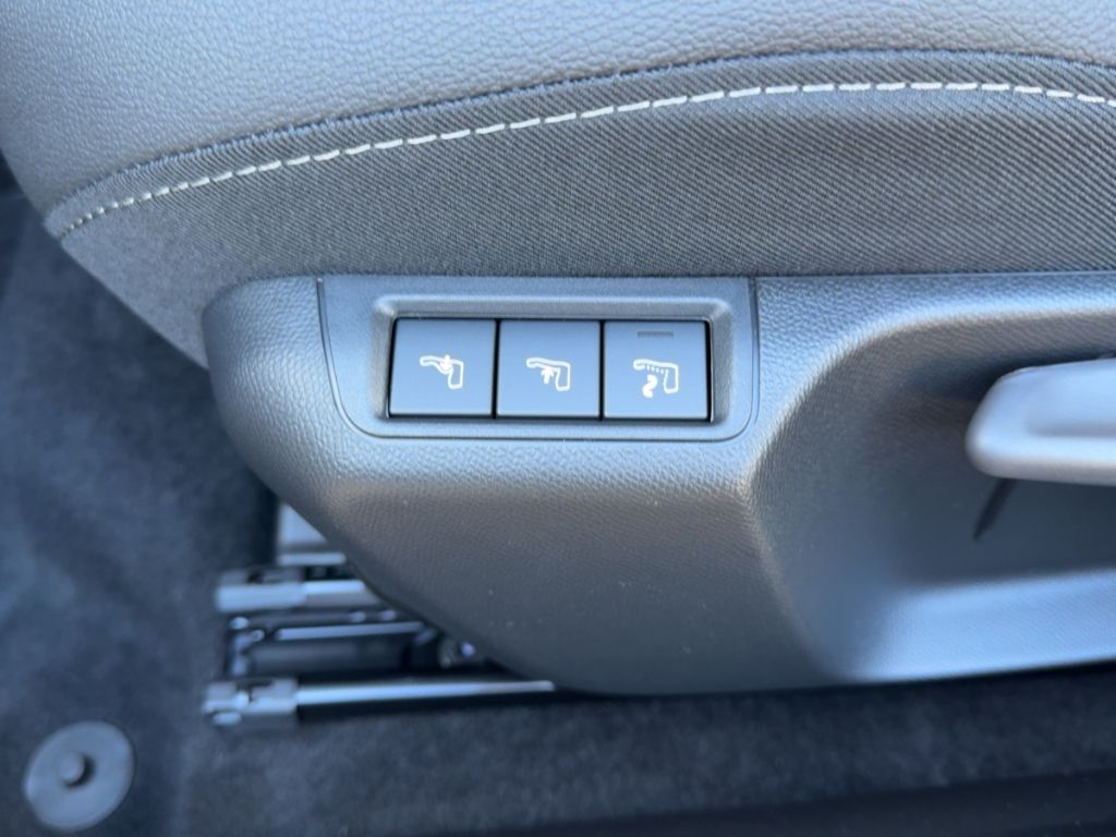 Fahrzeugabbildung Opel Mokka GS Tech Paket Allwetterreifen