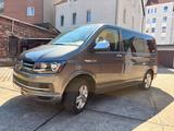 Volkswagen T6 Multivan, Scheckheft VW,el Türen, Reifen neu - VW T6 Multivan von privat