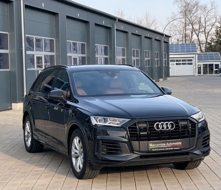 Audi Q7 - 1