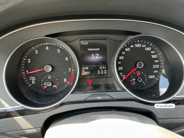Volkswagen Passat Variant - Bild 8