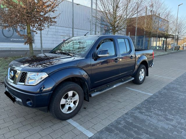 Nissan Navara Pickup Double Cab 4x4//Autom/Kein Rost