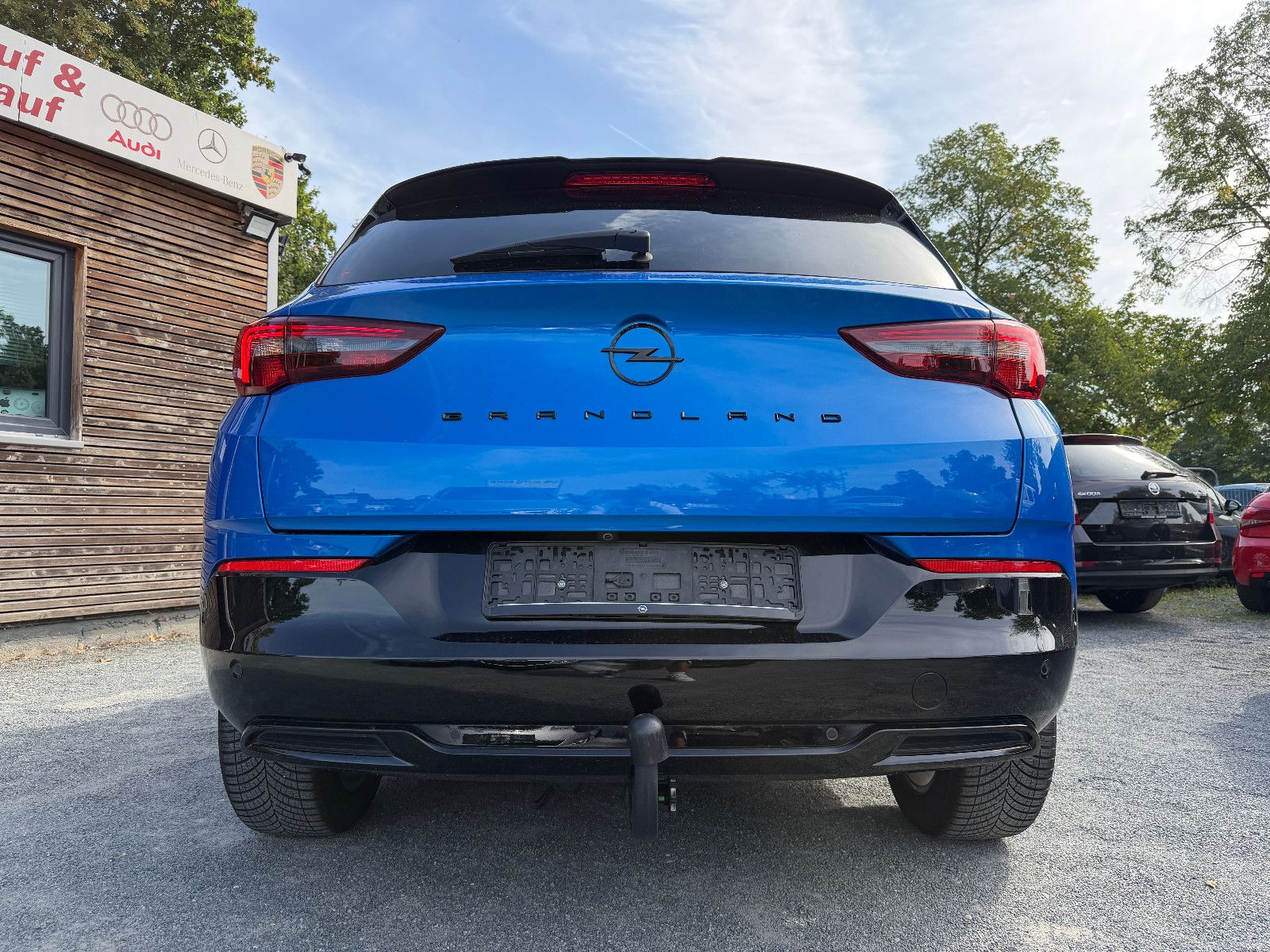 Fahrzeugabbildung Opel Grandland 1.2 Turbo GS 96KW Automatik
