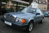 Mercedes-Benz CE 230|Oldtimer|SSD el.|metallic - Mercedes-Benz mit Benzin-Antrieb: Blau, Metallic