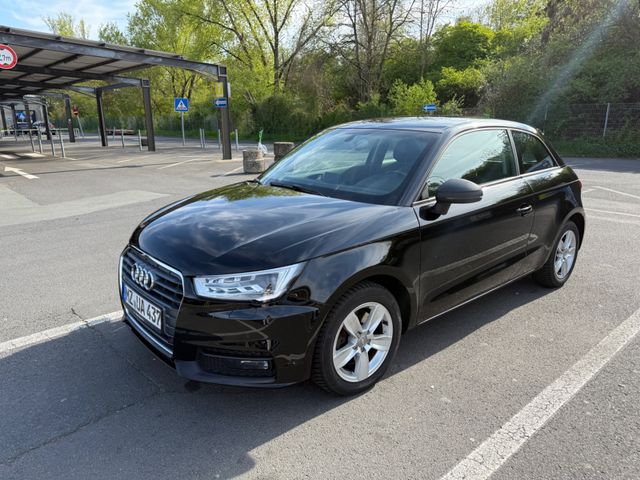 AUDI A1 1.0 TFSI ultra S tronic sport sport