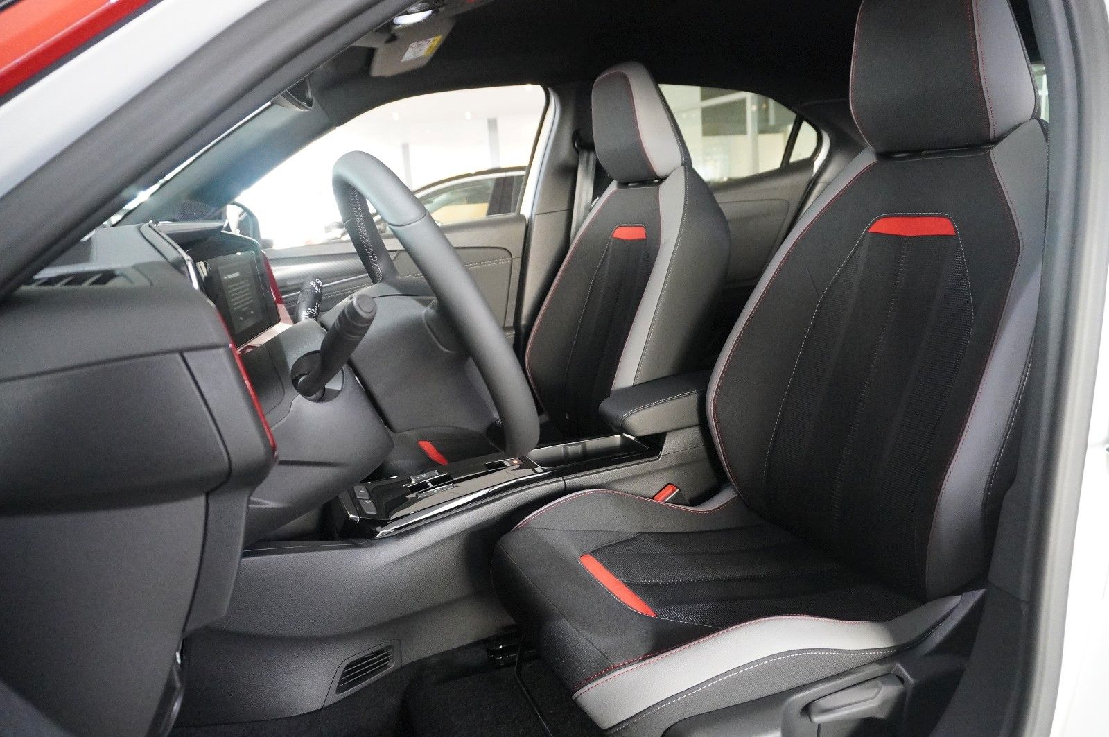 Fahrzeugabbildung Opel Mokka-e GS Line 18"ALU/NAVI/LED/KAMERA/SHZ/PDC