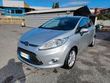 Ford Fiesta 1.4 Bz.- GPL 5 porte distribuzione n - Ford Fiesta mit LPG-Antrieb: Kleinwagen