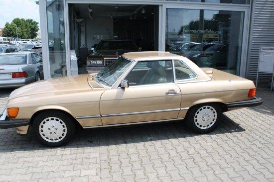 Mercedes-Benz SL 560