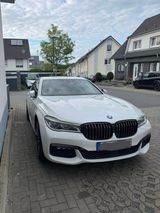 BMW740d *M Paket*Night Paket* - BMW 7 Series in Dortmund