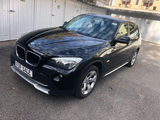 BMW X1 sDrive 18i *X-LINE*1.HAND*8xRÄDER*SHZ*PDC*ALU