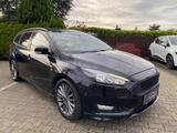 Ford Focus 1,0 EcoBoost 92kW ST-Line Turnier// - Ford Focus: Kombi