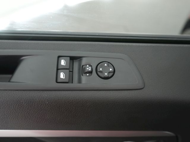Vivaro Electric C CARGO M 75kWh AT+NAVI+SCHIEBET