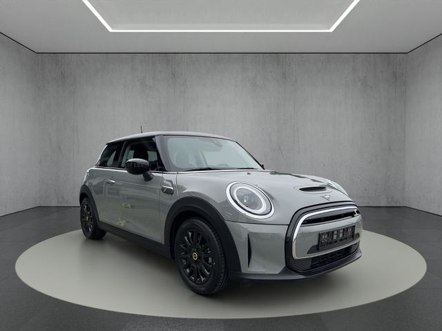 MINI Cooper SE mit Tageszulassung praktisch neu