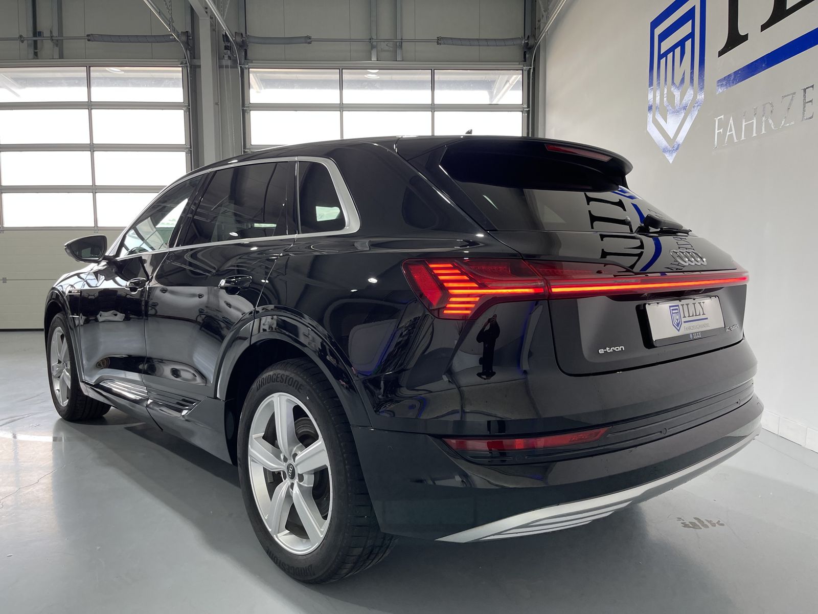 Fahrzeugabbildung Audi e-tron 50 Quattro*LED-Matrix*360°Cam*