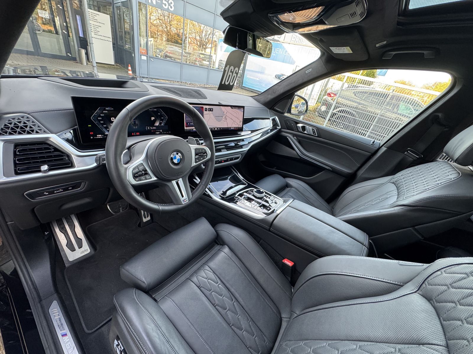 BMW X7 M60 - Bild 18
