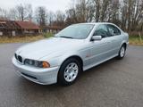 BMW 520i - - gebrauchte BMW 5er Reihe aus dem Jahr 2000