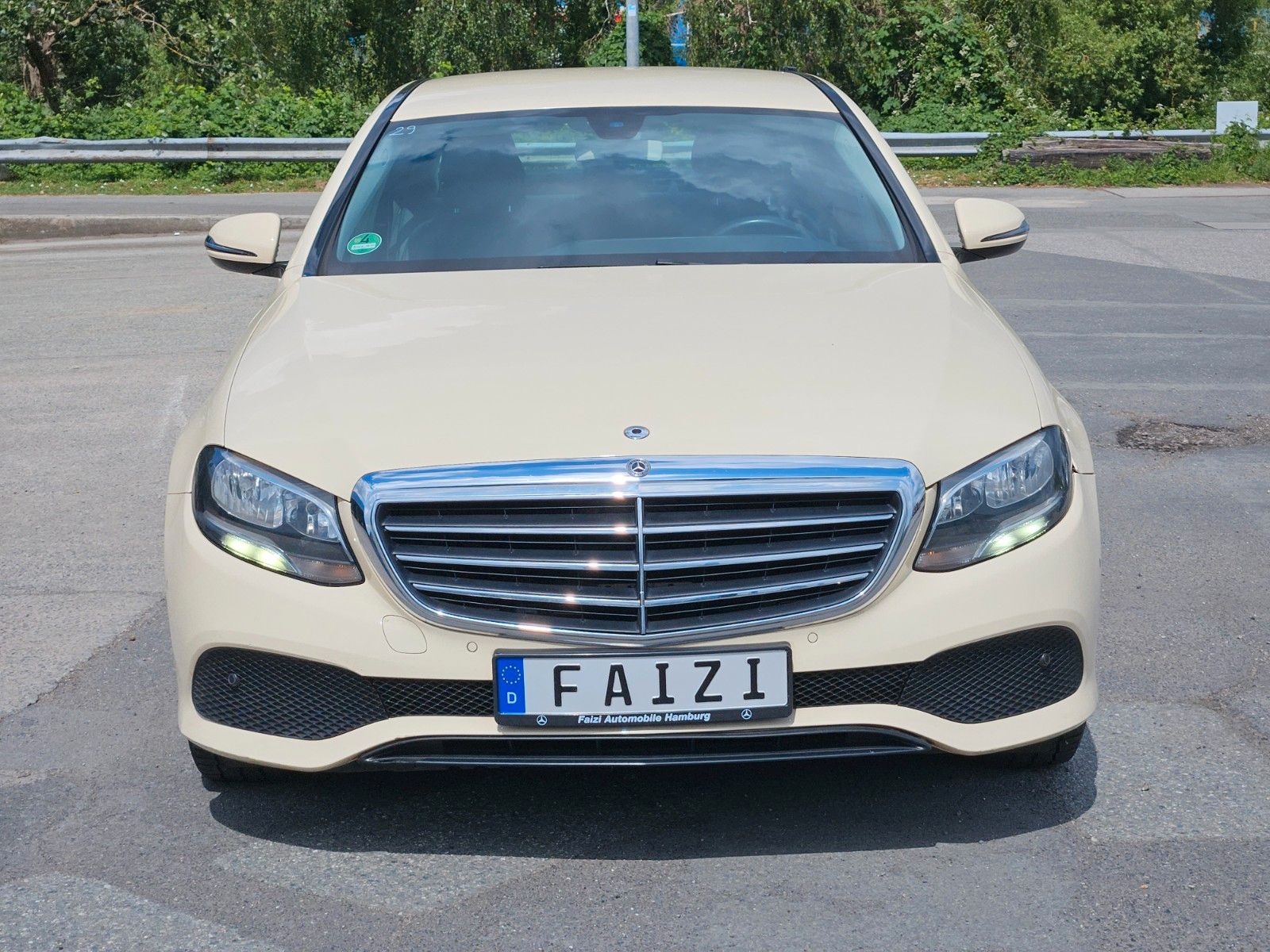 Mercedes Mercedes-Benz E 200 d Automatik Parktronik Tüv + A