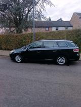 Toyota Avensis t27 polnische Papiere - Toyota Avensis T27 mit Diesel-Antrieb