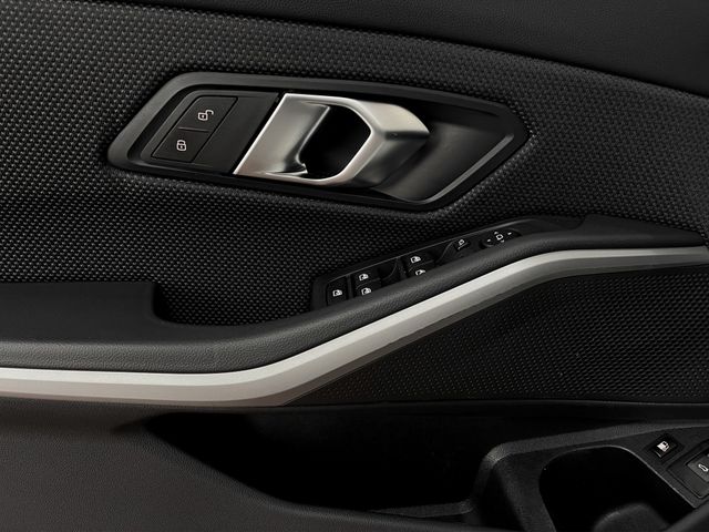 Foto Nummer 15: BMW 320e xDrive