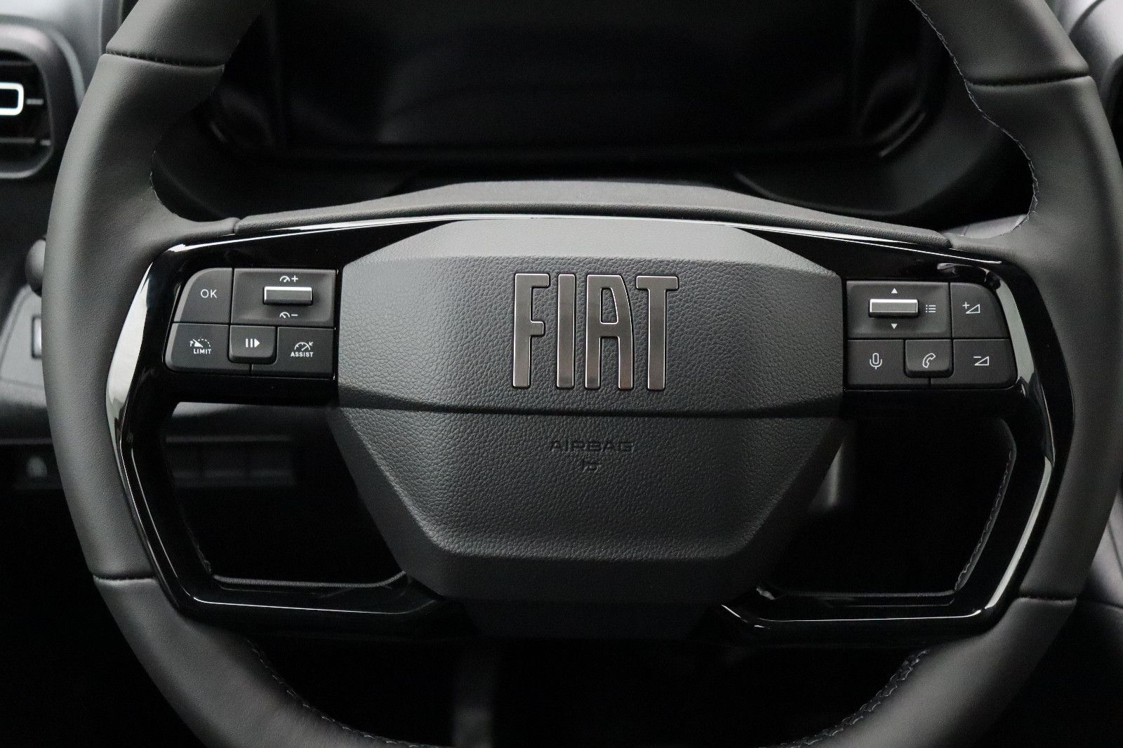 Fahrzeugabbildung Fiat Doblo Kombi L2 1.5 BlueHDi 5-Sitzer