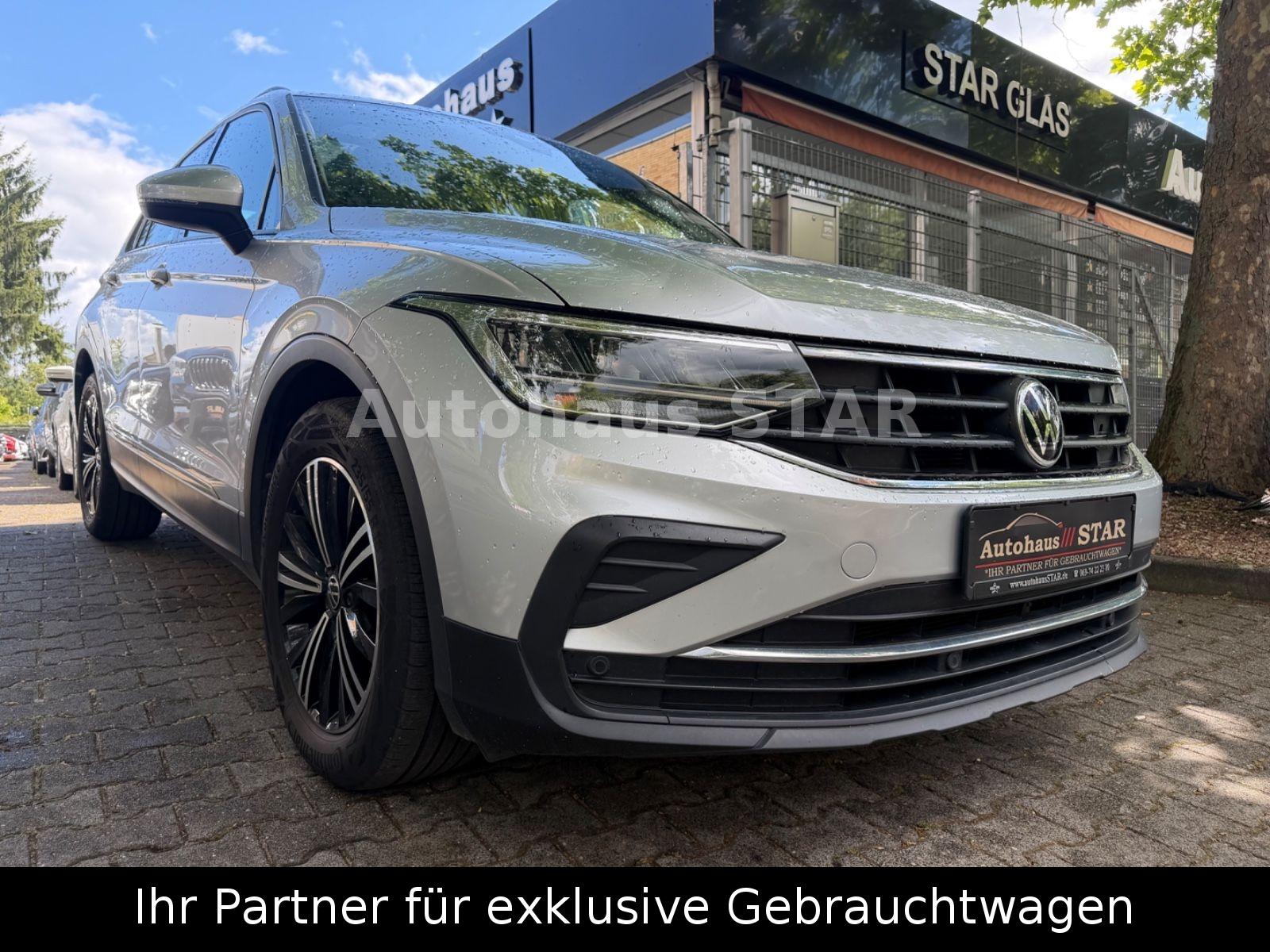 Volkswagen Tiguan Life 2.0TDI DSG / PANORAMA - KAMERA - AHK