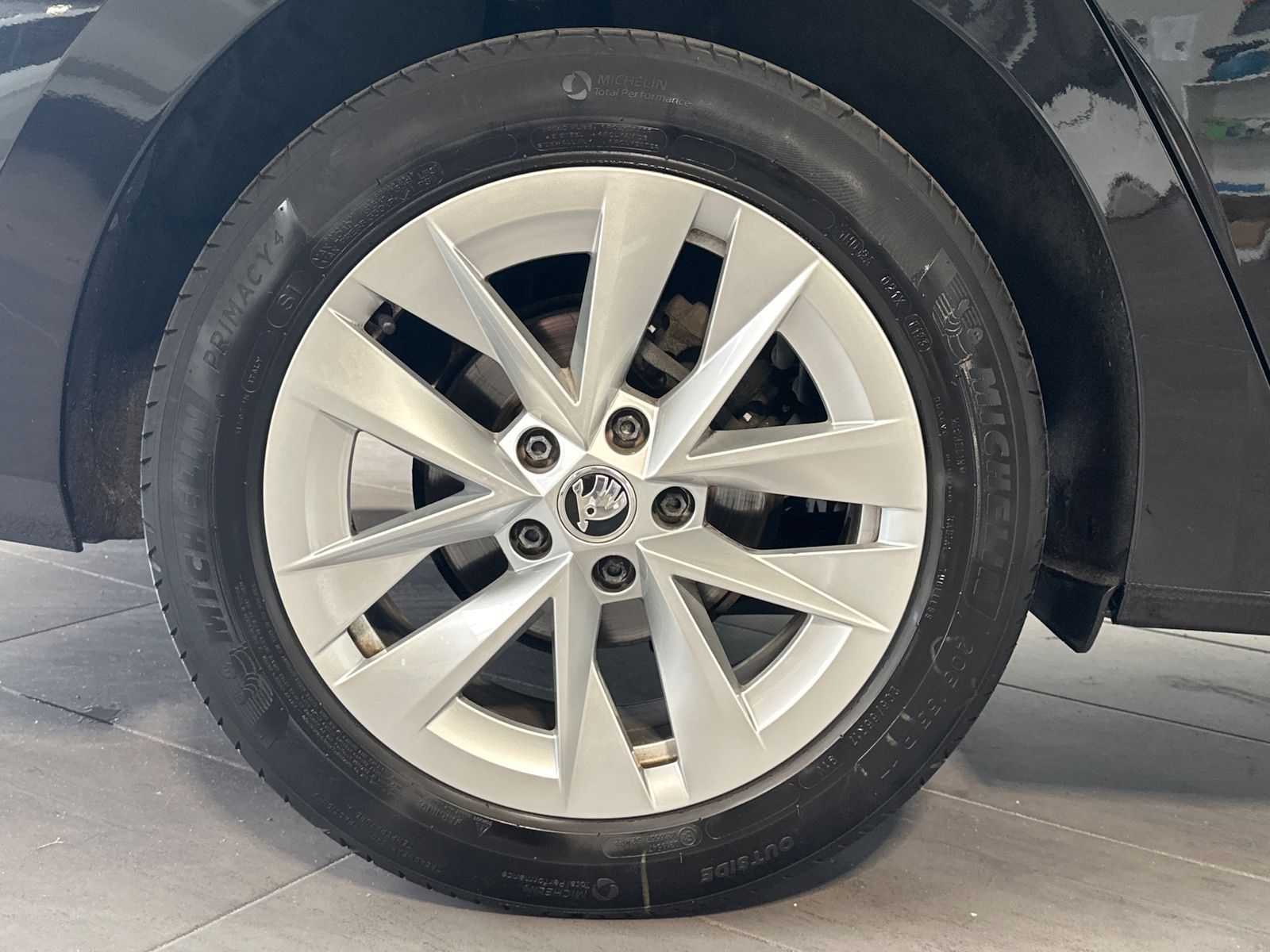 Fahrzeugabbildung SKODA Octavia Combi Style NAV+LED+KAMERA+AHK+ACC+17ZO