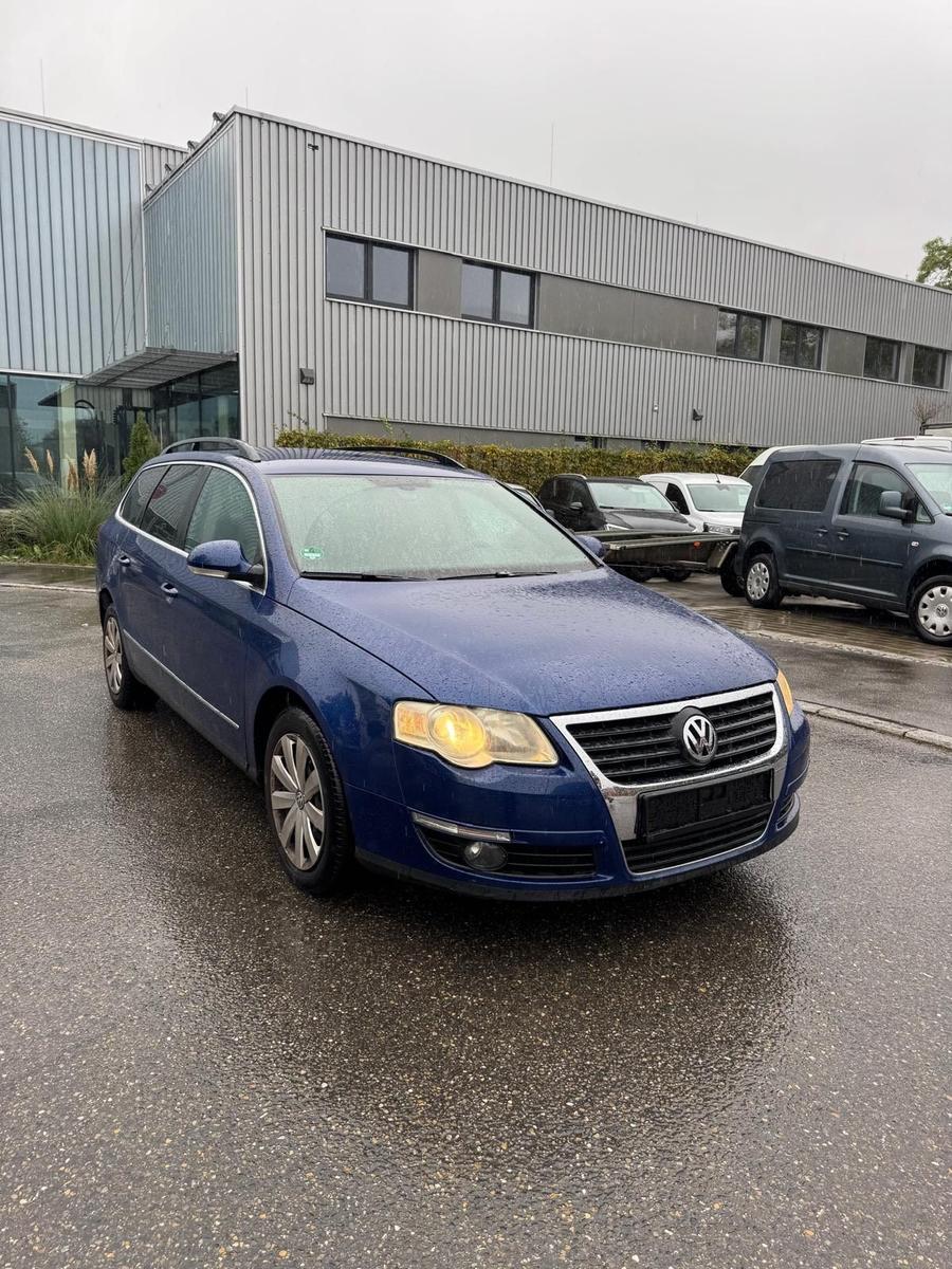 Volkswagen Passat 2008 — rear view