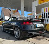 Audi TT RS Roadster 2.5 TFSI S tronic quattro - - Audi TT RS mit Benzin-Antrieb