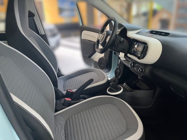 Fahrzeugabbildung Renault Twingo Equilibre 1.0 SCe 65 EU6d Klimaautom DAB