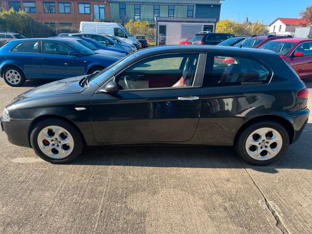 Alfa Romeo Alfa 147 1.6 16V TS Distinctive