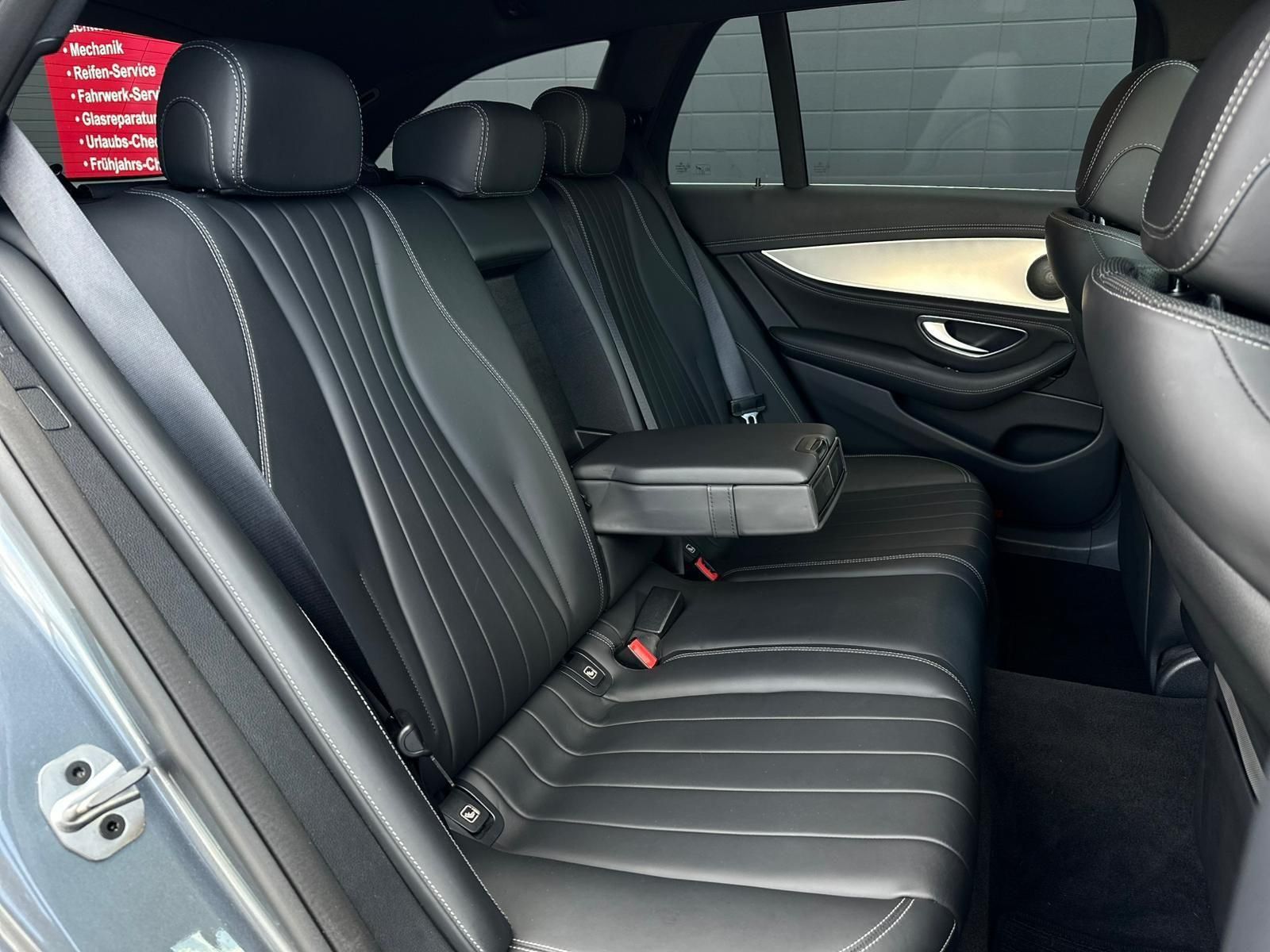 MERCEDES-BENZ E300T de AMG MULTIBEAM#SH#SHZ#360CAM#NAVI#DISTRO - Image 17