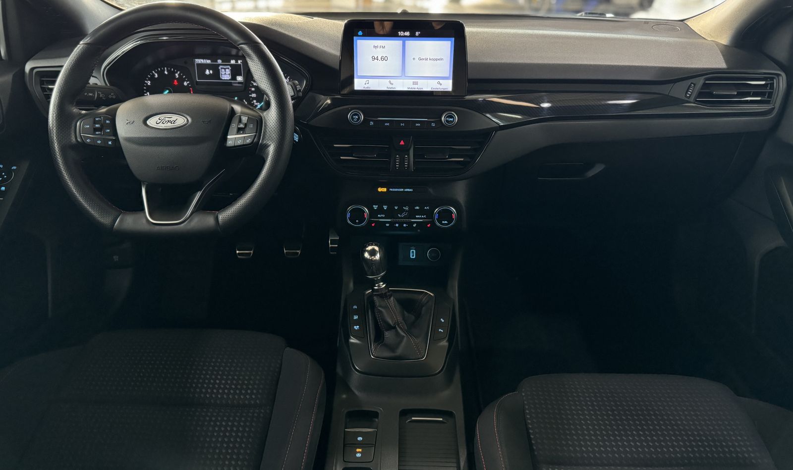 Fahrzeugabbildung Ford Focus ST-Line Kamera Navi Lenkrhzg Alarm