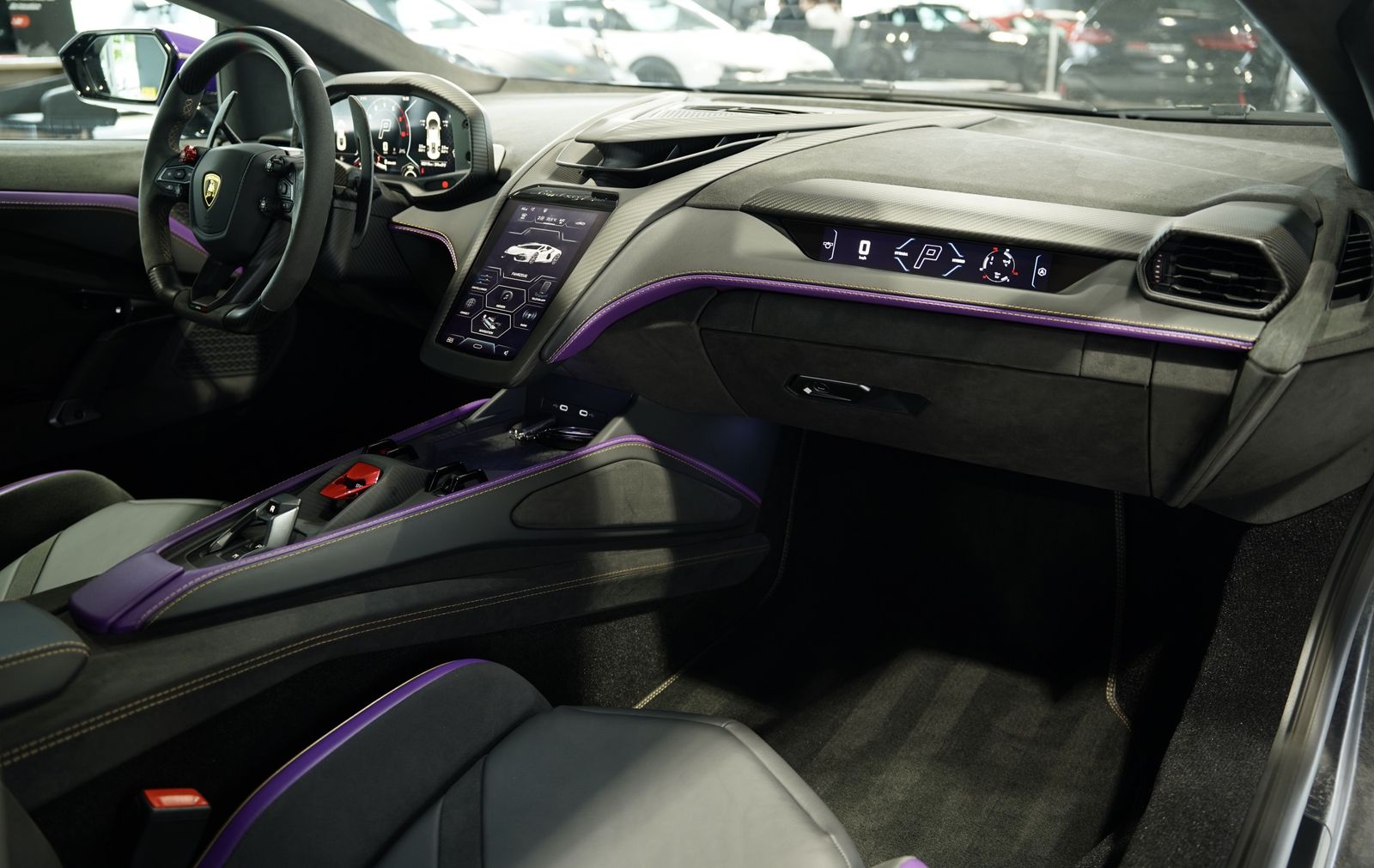 Lamborghini Revuelto