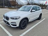 BMW X3 xDrive20d xLine Pano, LED Matrix, 19" LM - BMW X3 Unfallwagen