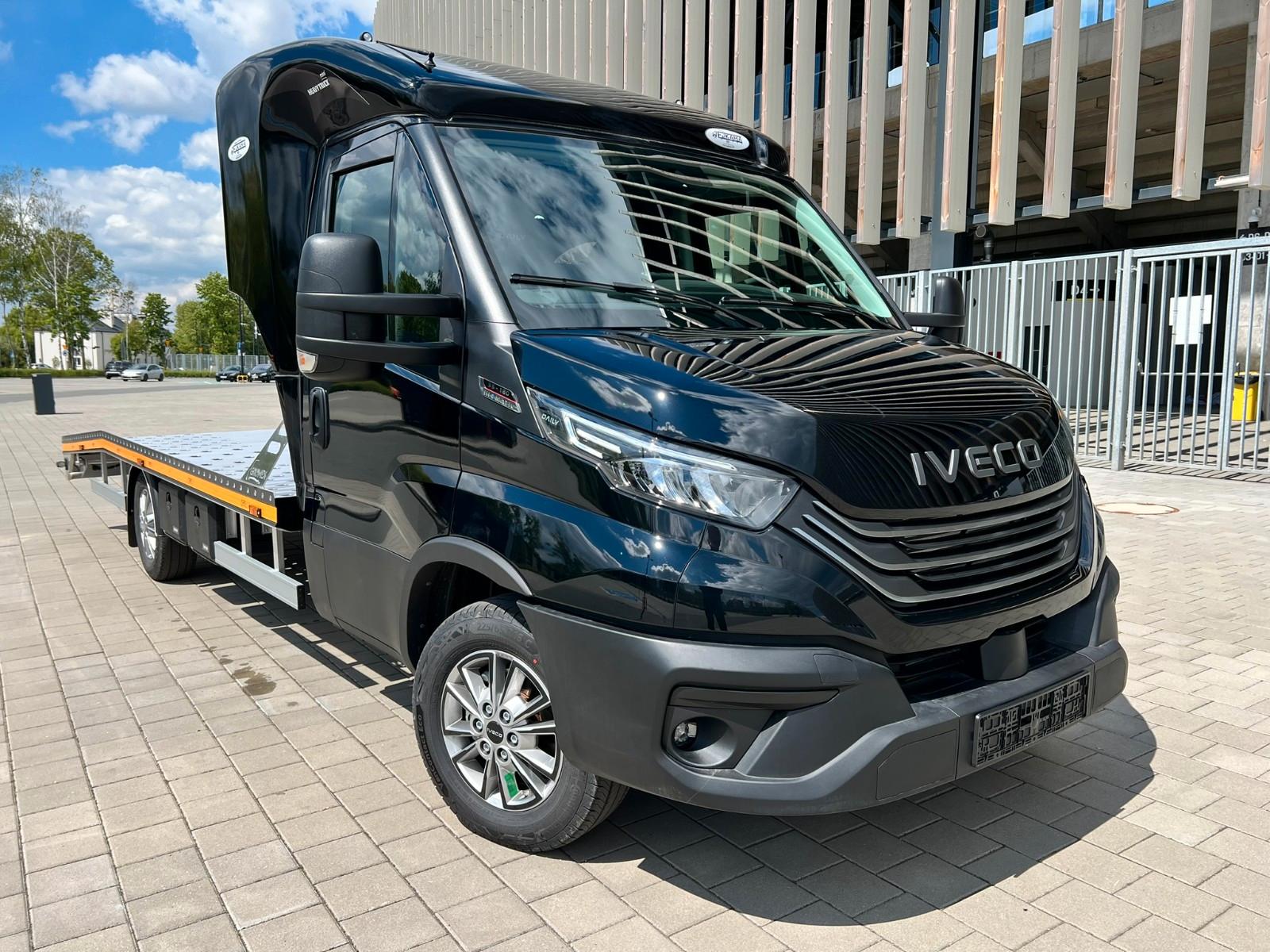 Iveco Daily Black on stock !