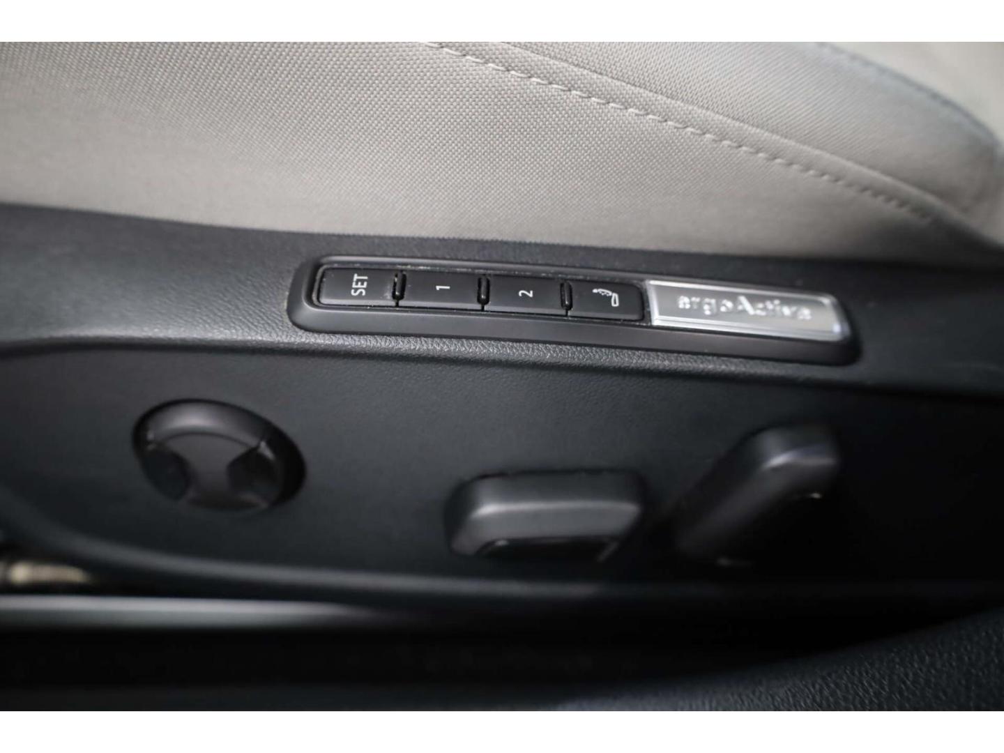 Volkswagen Golf 2.0 TSI Style DSG LED/NAV/RFK/ACC/PDC/SH, миниатюра 17