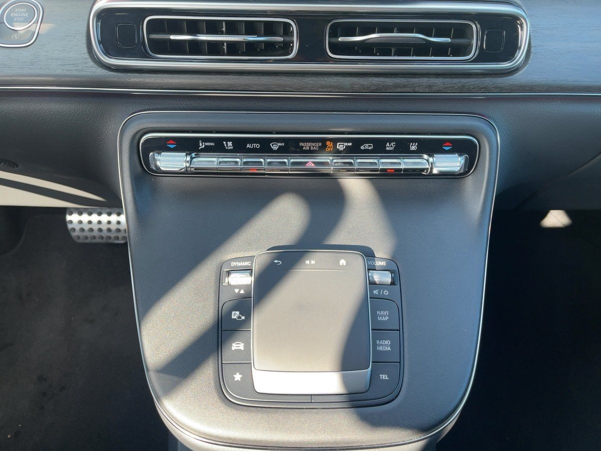 Fahrzeugabbildung Mercedes-Benz V 250 d lang Multibeam/Distronic/360°/AHK