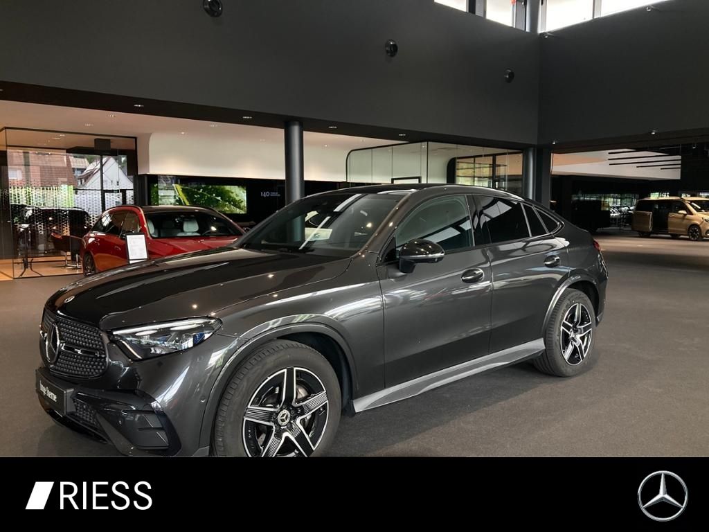 Image of Mercedes-Benz GLC 300