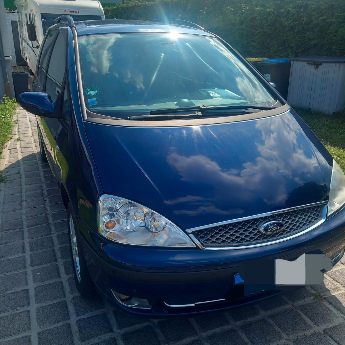 Ford Galaxy 2004 — photo 7